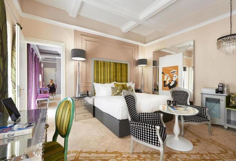 Номер Deluxe Кровать Кинг, Aria Hotel Budapest By Library Hotel Collection