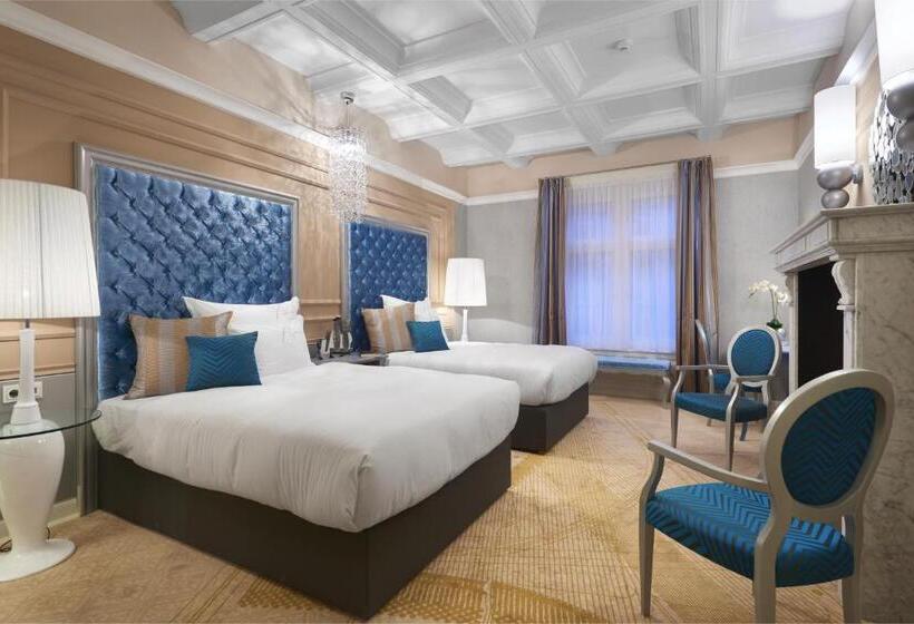 Номер Deluxe, Aria Hotel Budapest By Library Hotel Collection