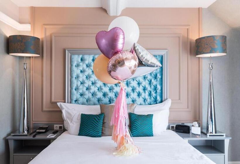 Стандартный Номер Кровать Кинг, Aria Hotel Budapest By Library Hotel Collection