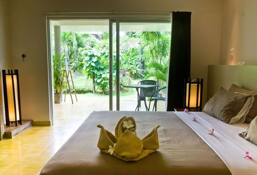 标准房带园景, Battambang Resort