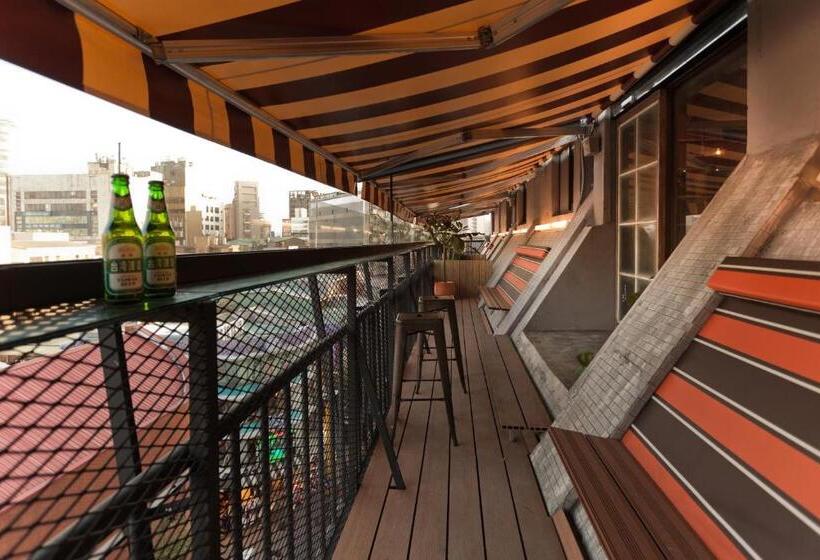 تختخواب در اتاق مشترک, Ximen Wow Hostel