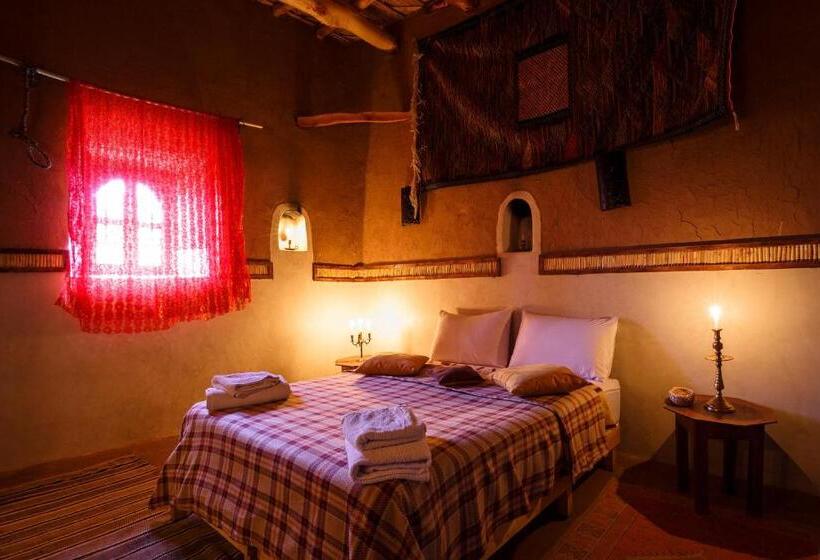 디럭스 룸, Kasbah Tebi