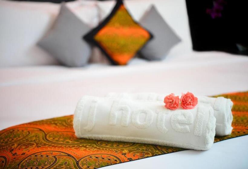 Executive Room, J Hotel   Bandara Soekarno Hatta