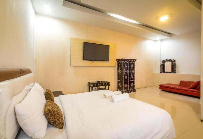Номер Deluxe, Jm Hotel Kuta Lombok