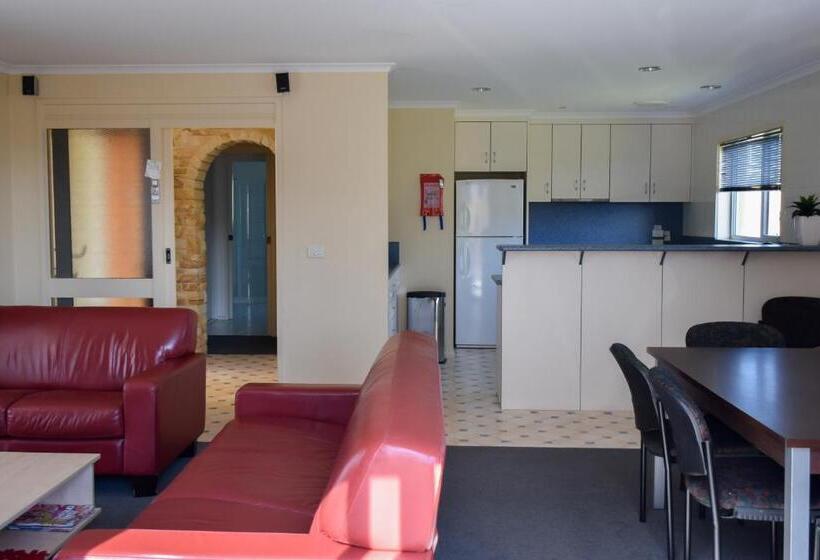 침실 2개 아파트, Beachway Motel