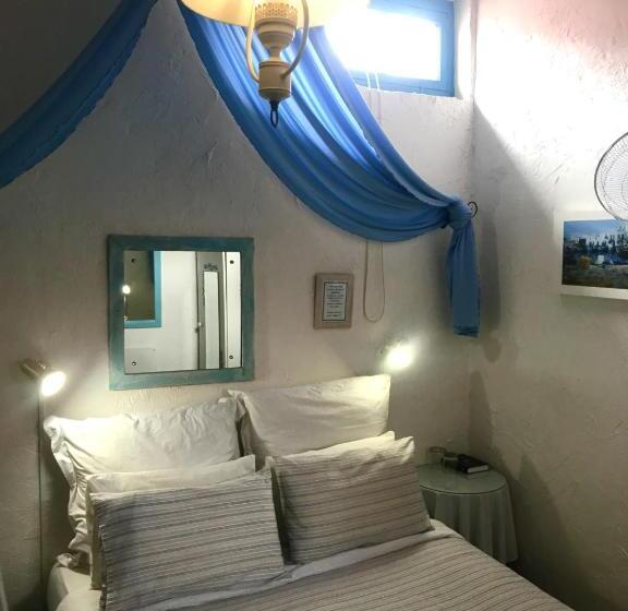 Номер Стандарт, Athenian Villa