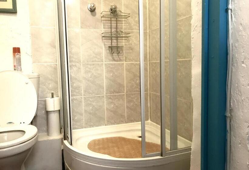 Семейный Номер, Athenian Villa