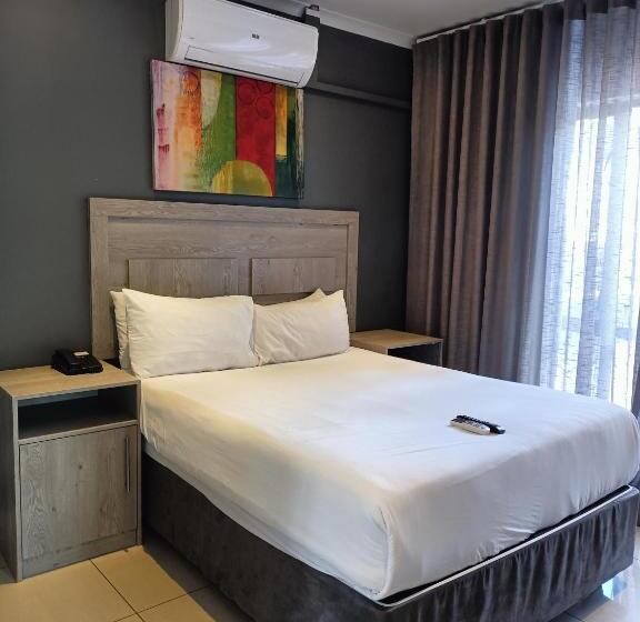 اتاق استاندارد, Khayalami Hotel   Mbombela
