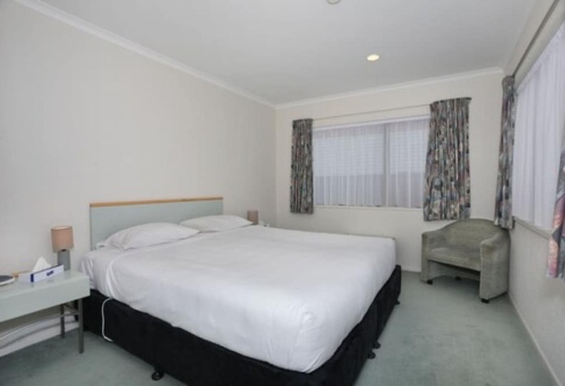패밀리 룸, Pavilion Motel & Conference Centre