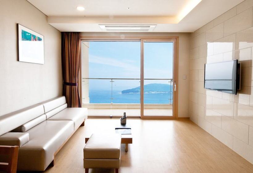 سوئیت با چشم‌انداز, Sono Calm Geoje