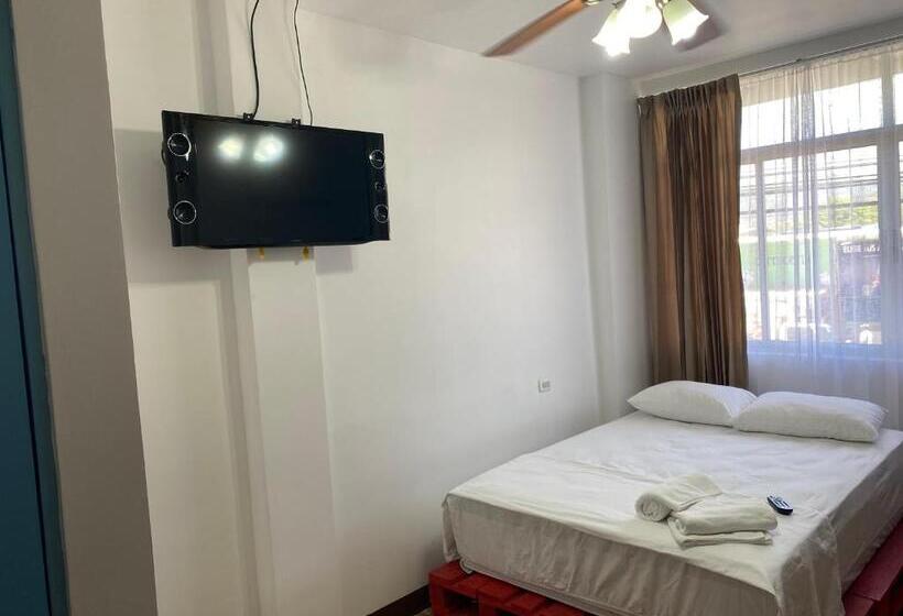 اتاق خانوادگی, La Hacienda Rooms & Food