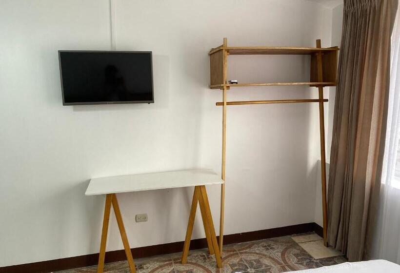 اتاق استاندارد با 2 تخت دوبل, La Hacienda Rooms & Food