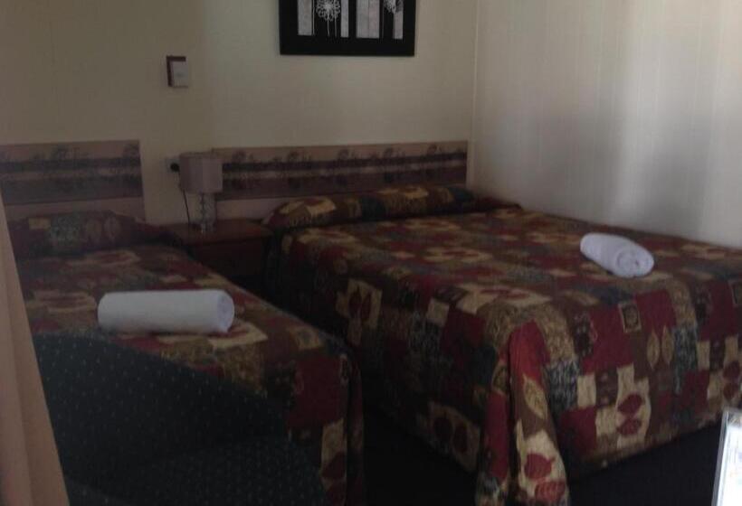 이코노미 룸, Ayr Max Motel