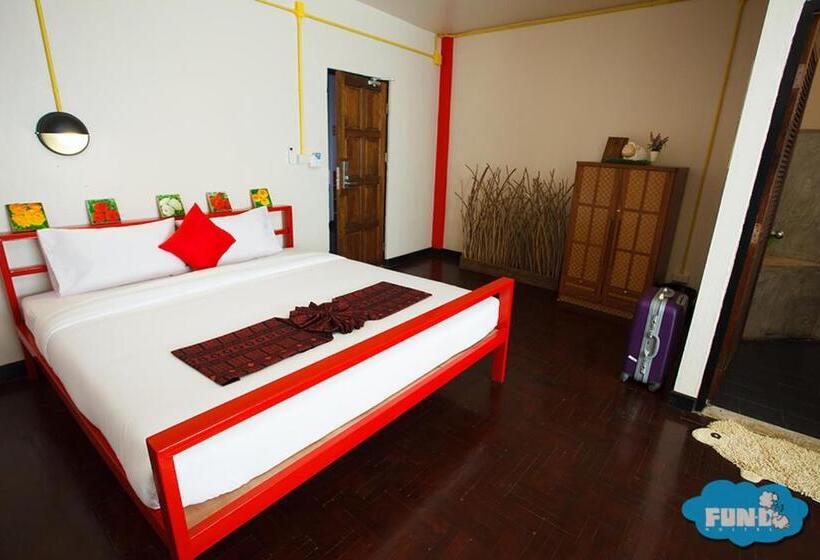 豪华房间, Fun D Hostel Chiang Rai