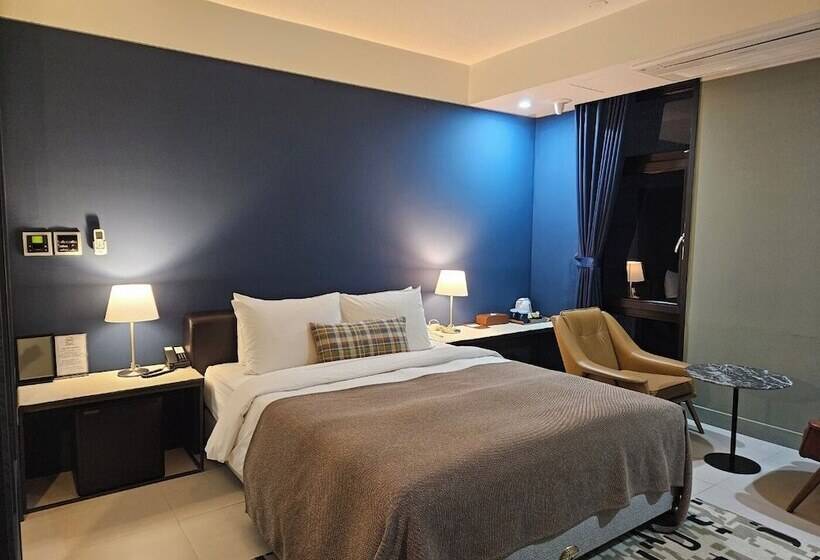 اتاق استاندارد, Js Boutique