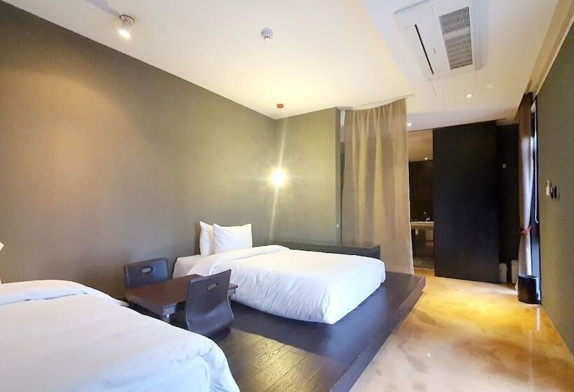 اتاق لوکس, Js Boutique