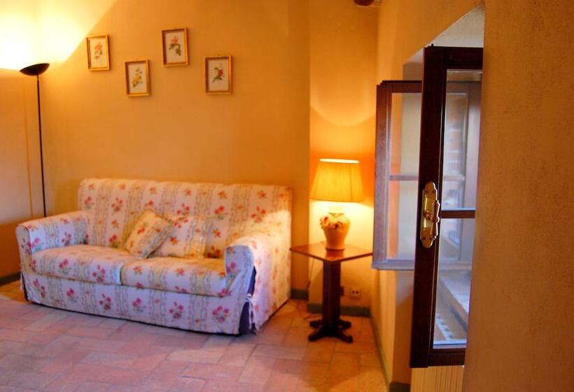 수피리어 스위트, Il Castello Di Rosceto