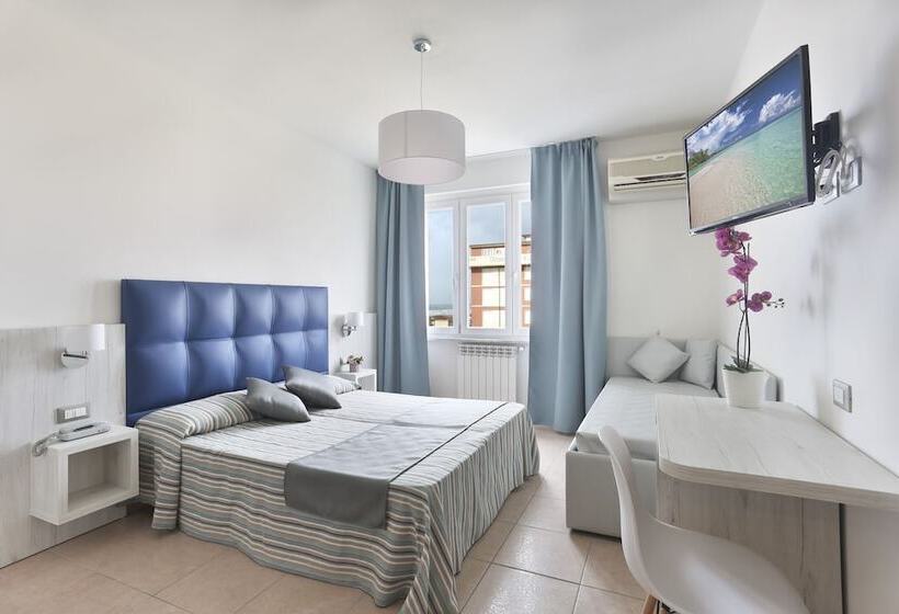 4 Bett Standardzimmer Meerblick, Nuovo Tirreno