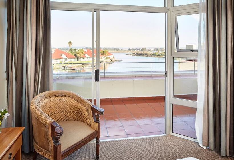 Апартаменты 1 Спальня, First Group Port Owen Marina