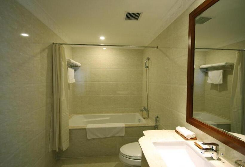 اتاق لوکس با چشم‌انداز دریا, Nha Trang Palace