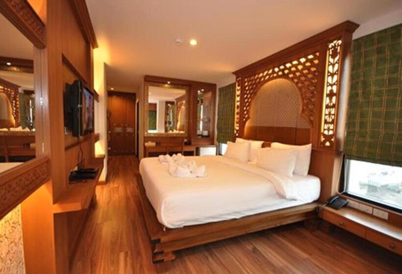 디럭스 룸 측면 바다 전망, Chalelarn Hotel Hua Hin