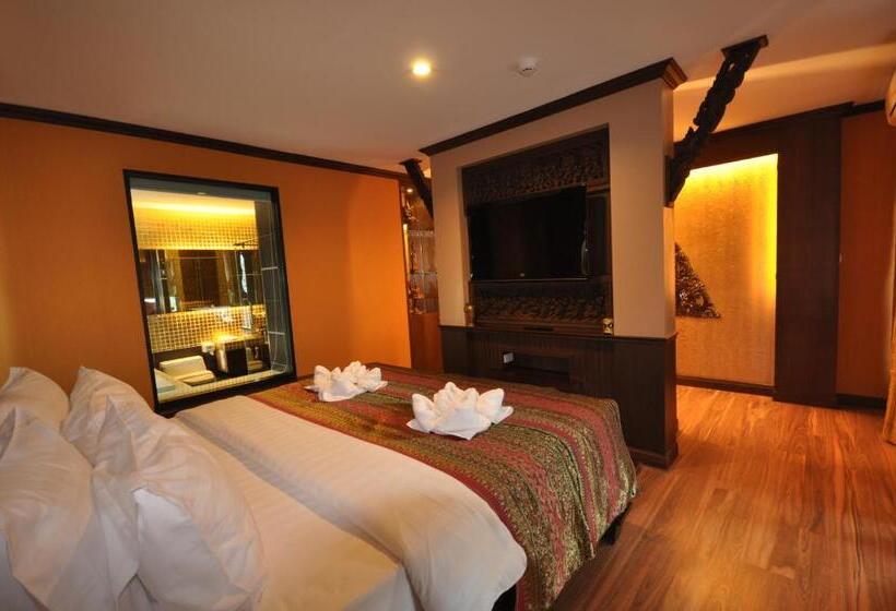 자쿠지 스위트, Chalelarn Hotel Hua Hin