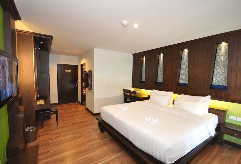 수피리어 룸 측면 바다 전망, Chalelarn Hotel Hua Hin