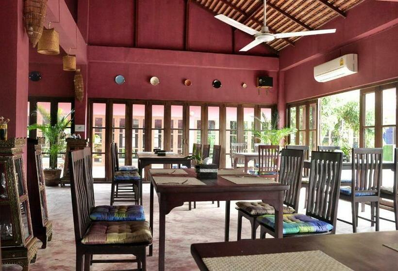 ویلای 1 خوابه, Chiangmai Royal Creek