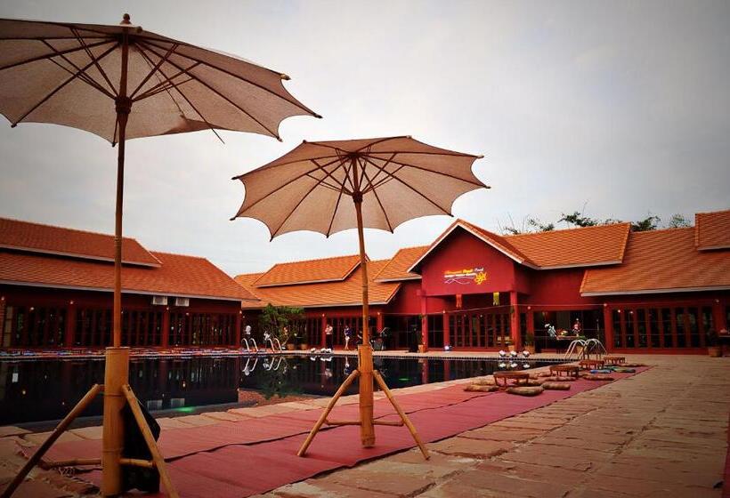 ویلای 1 خوابه, Chiangmai Royal Creek