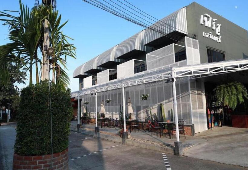 Номер Superior, First Residence