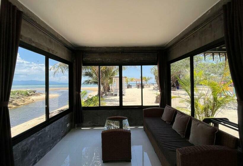 Бунгало Deluxe, Sabaii Bay Resort