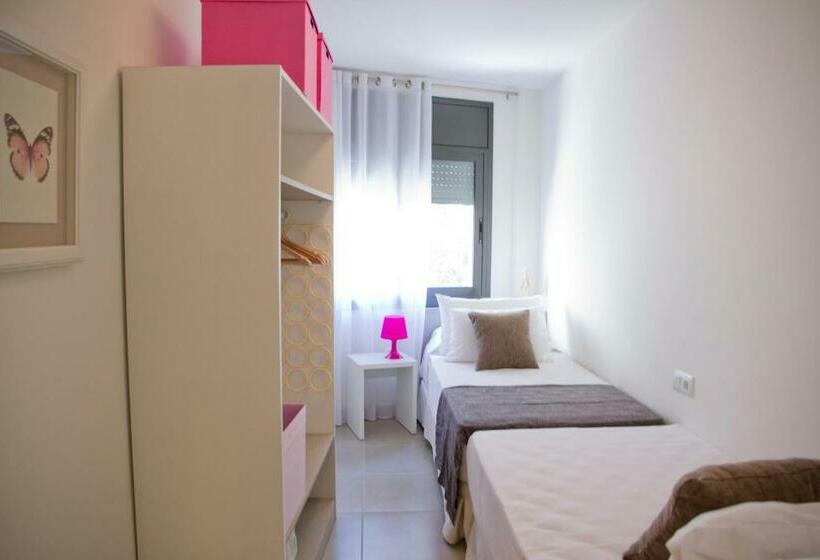 Апартаменты 2 Спальни, SANTA SUSANNA Chic! Apartments