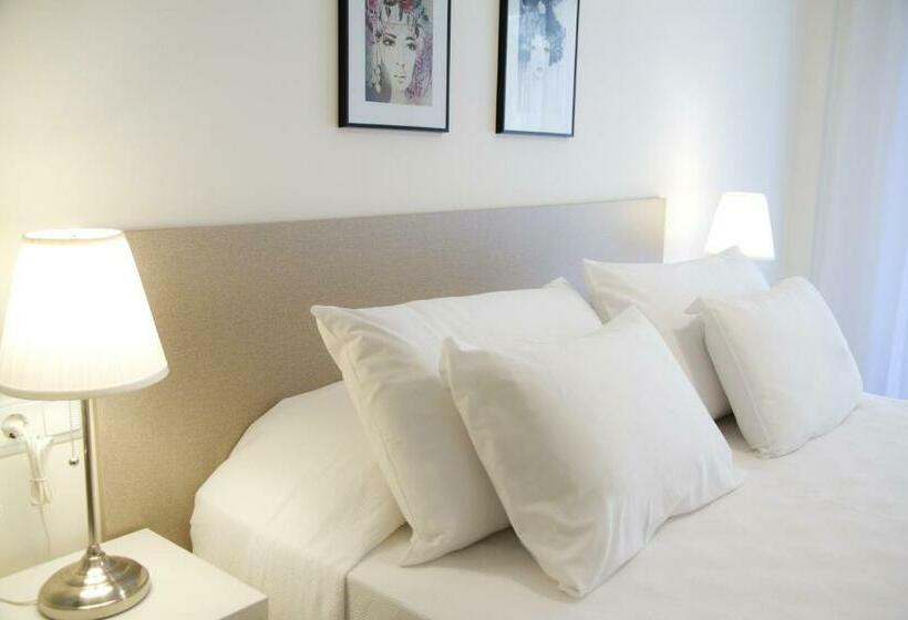 Апартаменты 3 Спальни, SANTA SUSANNA Chic! Apartments