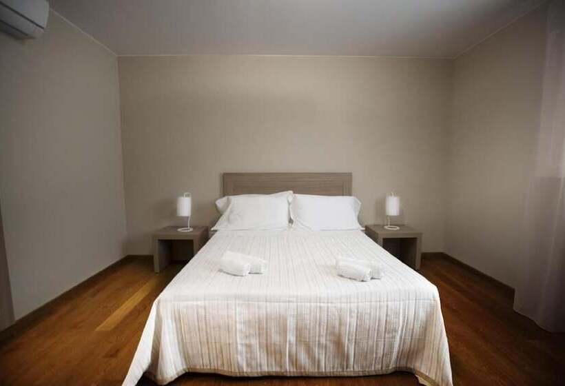 带2个卧室的套房, Central Gallery Rooms Palazzo D Ali  Staiti Xix