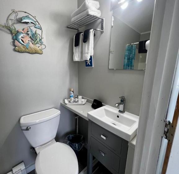 اتاق استاندارد, Claddagh Motel & Suites