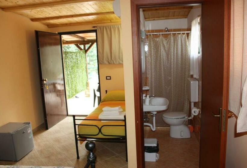 اتاق استاندارد, Agriturismo Ghiritina