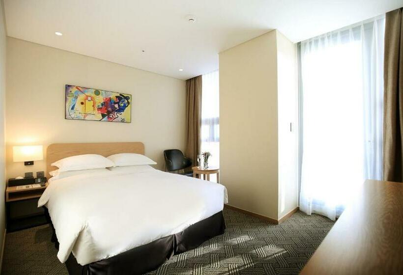 Standard Room City View, Best Western Haeundae
