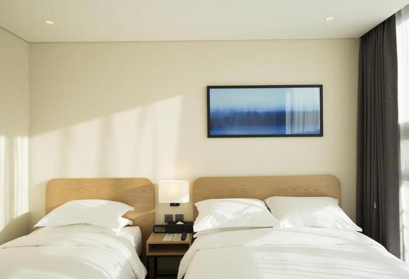 Family Room Side Sea View, Best Western Haeundae