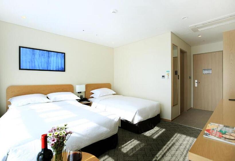Family Room Side Sea View, Best Western Haeundae
