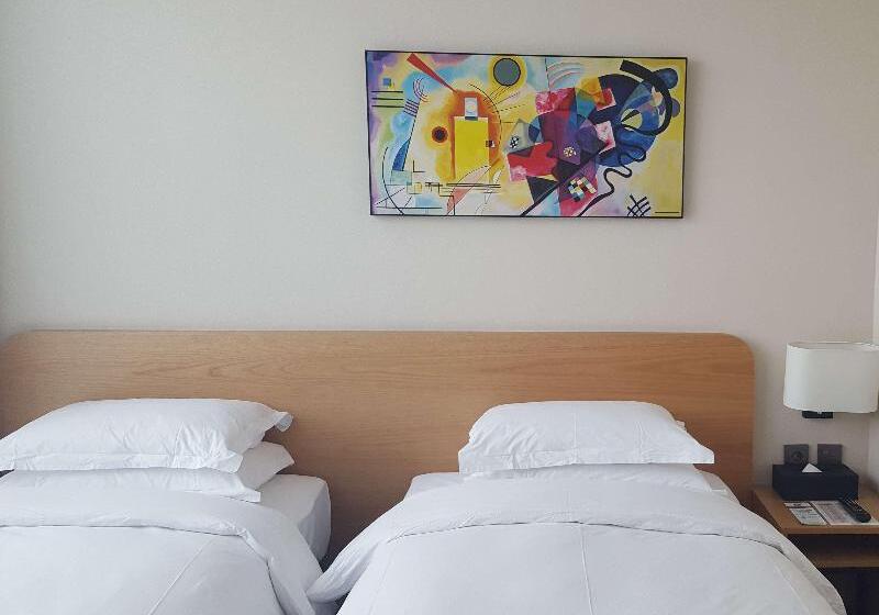 Standard Room City View, Best Western Haeundae