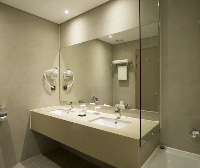 Standard Room 2 Double Beds, Best Western Haeundae