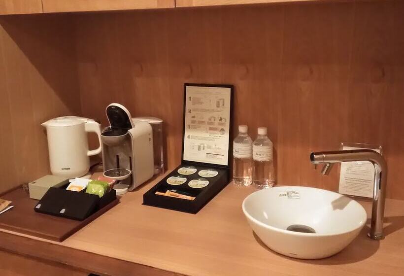 اتاق لوکس, Niseko Konbu Onsen Tsuruga Moku No Sho