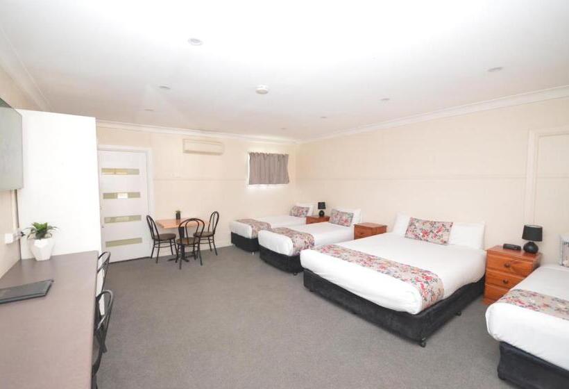 سوییت خانوادگی, Ben Chifley Motor Inn