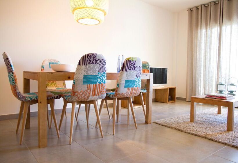 Апартаменты 2 Спальни, SANTA SUSANNA Chic! Apartments