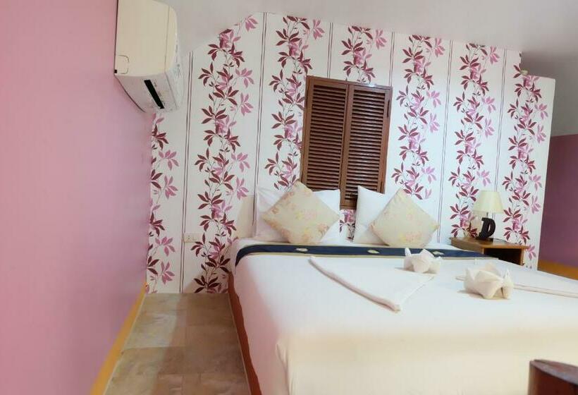 بنجلو قياسى, Chalala Samui Resort