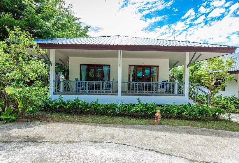 Бунгало Стандарт, Three Trees Samui Resort   Sarocha Villa