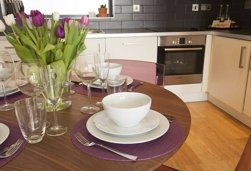 شقة سوبيريور غرفتين, Belvedere Stratford City Edge Apartments