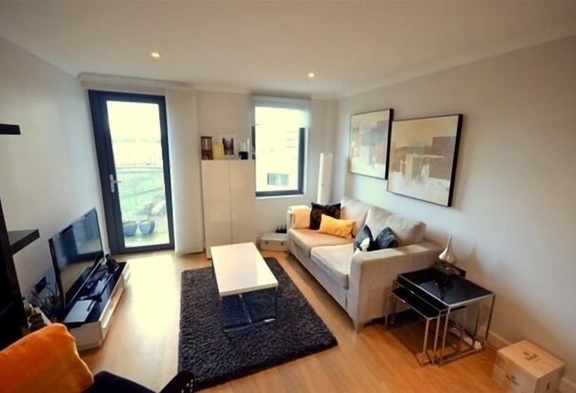 شقة سوبيريور غرفتين, Belvedere Stratford City Edge Apartments