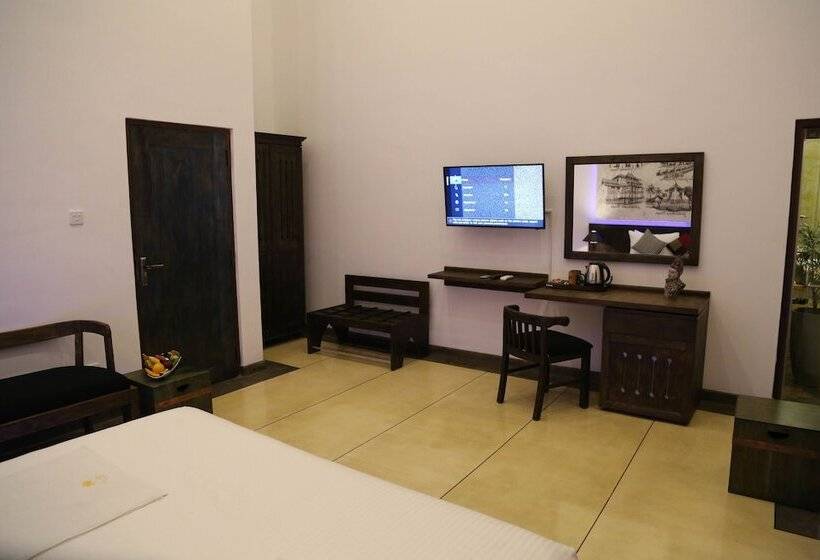 标准间带游泳池, Tranquil Negombo Boutique