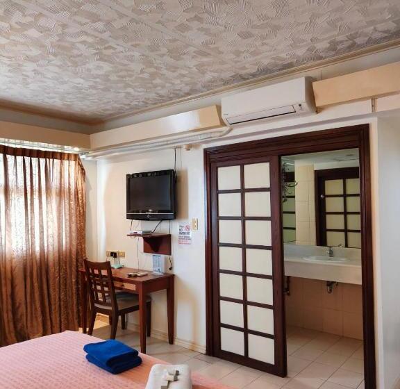 디럭스 룸, Wild Orchid Beach Resort